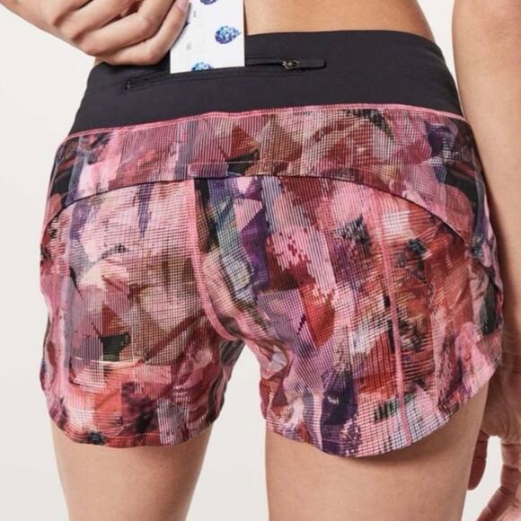Lululemon Run Times Sun Dazed 3-inch Athletic Pink Shorts, Size 4 - Picture 1 of 12
